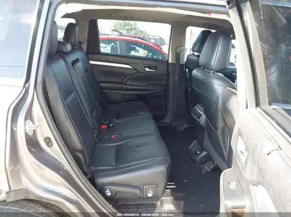 5TDJZRFH3JS533342 2018 TOYOTA HIGHLANDER - Image 8
