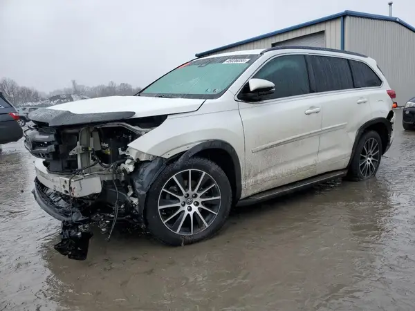 5TDJZRFH3JS533857 2018 TOYOTA HIGHLANDER - Image 1