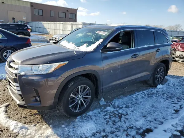 5TDJZRFH3JS534457 2018 TOYOTA HIGHLANDER - Image 1