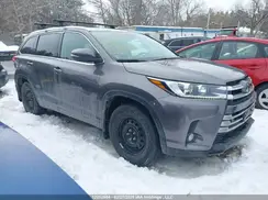 5TDJZRFH3JS538881 2018 TOYOTA HIGHLANDER