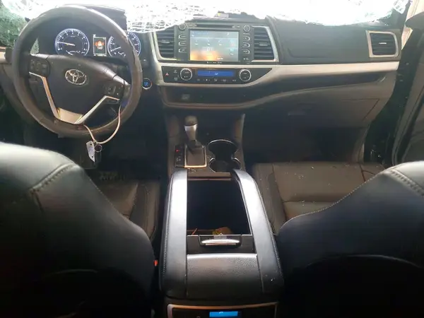 5TDJZRFH3JS539111 2018 TOYOTA HIGHLANDER - Image 8