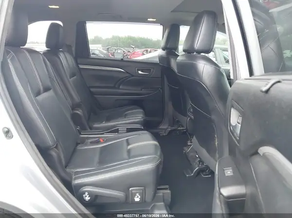 5TDJZRFH3JS540792 2018 TOYOTA HIGHLANDER - Image 8