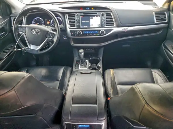 5TDJZRFH3JS544728 2018 TOYOTA HIGHLANDER - Image 8