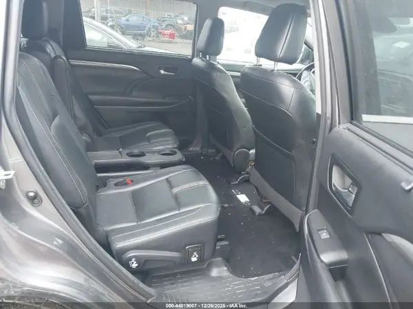 5TDJZRFH3JS546625 2018 TOYOTA HIGHLANDER - Image 8