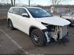 5TDJZRFH3JS546947 2018 TOYOTA HIGHLANDER