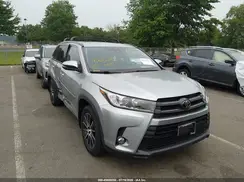 5TDJZRFH3JS549329 2018 TOYOTA HIGHLANDER