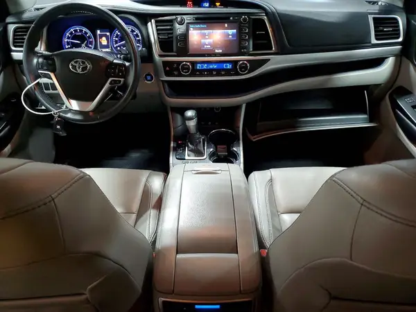 5TDJZRFH3JS553526 2018 TOYOTA HIGHLANDER - Image 8
