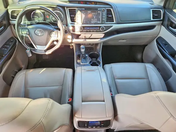 5TDJZRFH3JS560539 2018 TOYOTA HIGHLANDER - Image 8