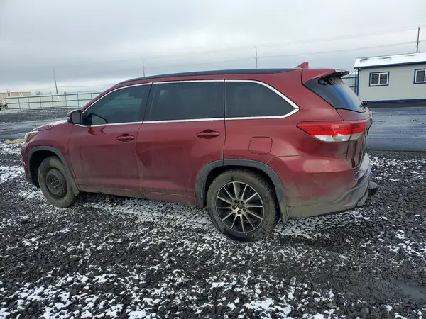 5TDJZRFH3JS805016 2018 TOYOTA HIGHLANDER - Image 2