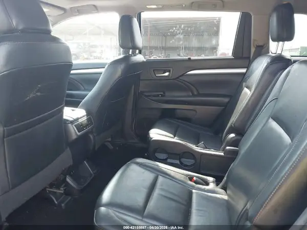 5TDJZRFH3JS825072 2018 TOYOTA HIGHLANDER - Image 8