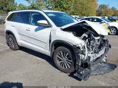 5TDJZRFH3JS826125 2018 TOYOTA HIGHLANDER