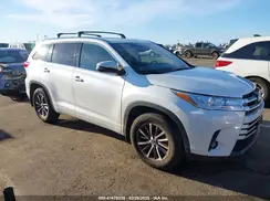 5TDJZRFH3JS828764 2018 TOYOTA HIGHLANDER