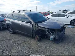 5TDJZRFH3JS836069 2018 TOYOTA HIGHLANDER