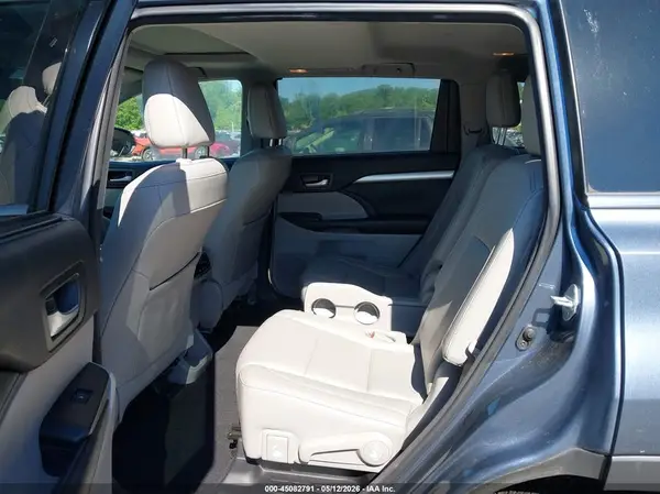 5TDJZRFH3JS847136 2018 TOYOTA HIGHLANDER - Image 8