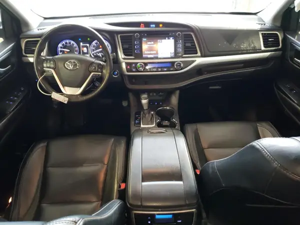 5TDJZRFH3JS850781 2018 TOYOTA HIGHLANDER - Image 8