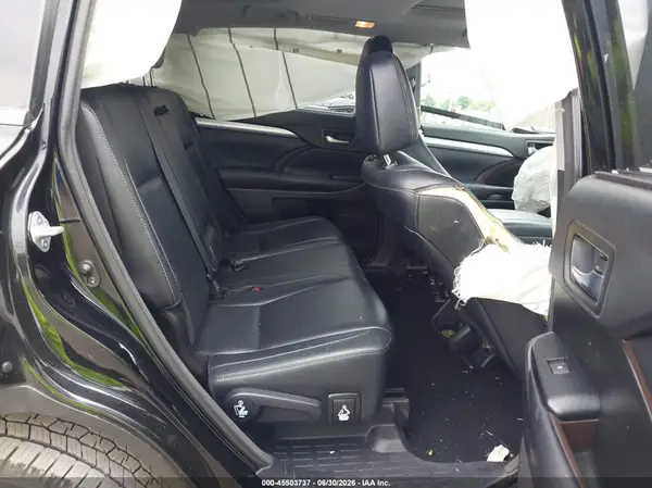 5TDJZRFH3JS859481 2018 TOYOTA HIGHLANDER - Image 8
