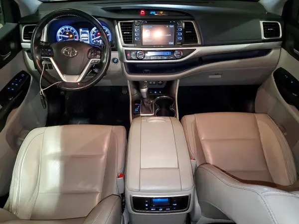 5TDJZRFH3JS862056 2018 TOYOTA HIGHLANDER - Image 8