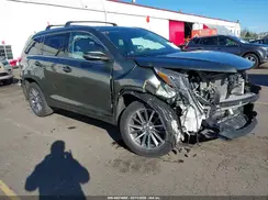 5TDJZRFH3JS875910 2018 TOYOTA HIGHLANDER