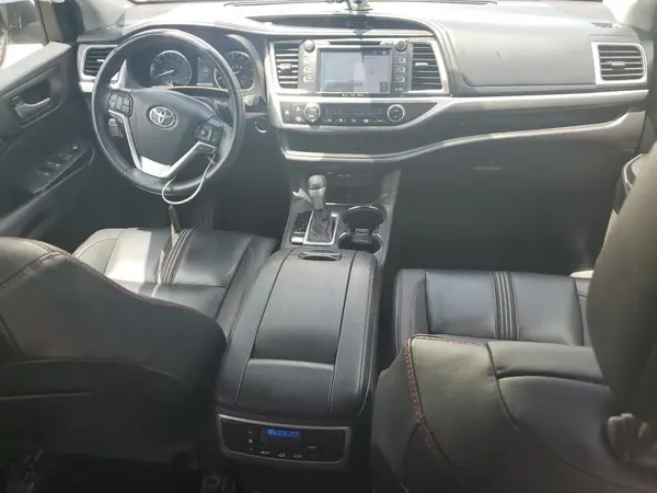 5TDJZRFH3KS566777 2019 TOYOTA HIGHLANDER - Image 8