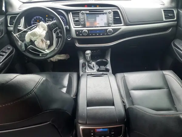 5TDJZRFH3KS568870 2019 TOYOTA HIGHLANDER - Image 8