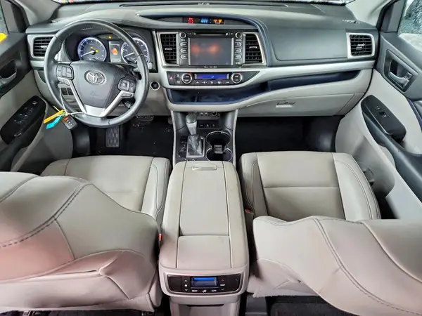 5TDJZRFH3KS571686 2019 TOYOTA HIGHLANDER - Image 8