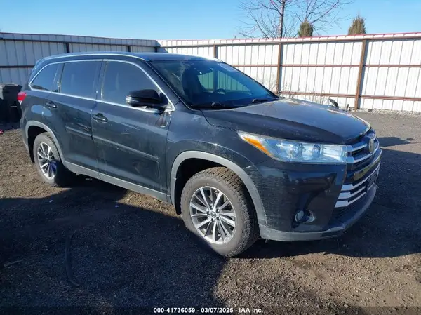 5TDJZRFH3KS580338 2019 TOYOTA HIGHLANDER - Image 1