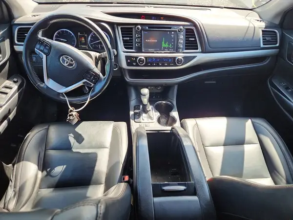 5TDJZRFH3KS581277 2019 TOYOTA HIGHLANDER - Image 8