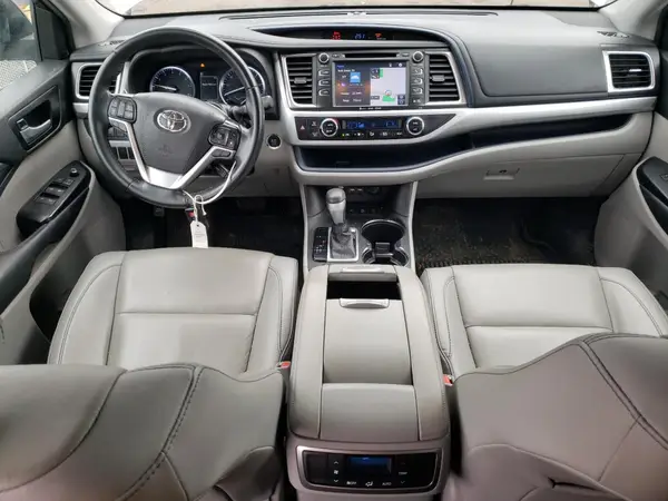 5TDJZRFH3KS583109 2019 TOYOTA HIGHLANDER - Image 8