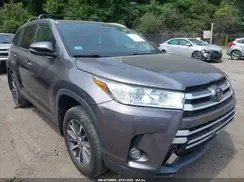 5TDJZRFH3KS583269 2019 TOYOTA HIGHLANDER