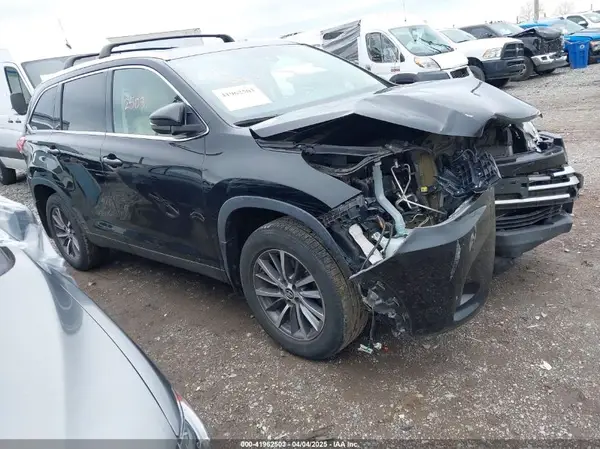 5TDJZRFH3KS583546 2019 TOYOTA HIGHLANDER - Image 1