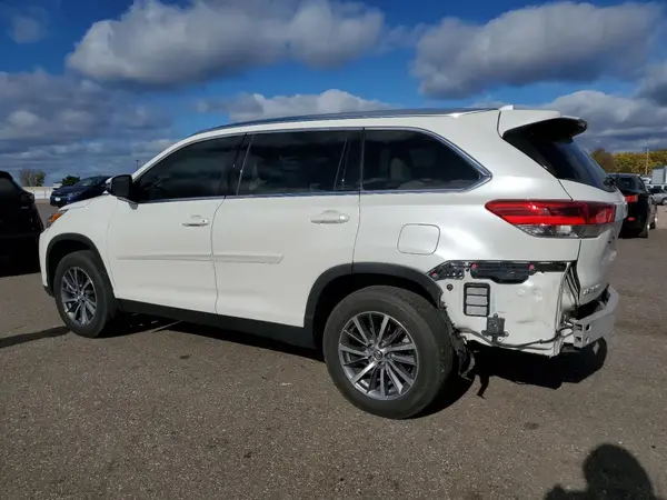 5TDJZRFH3KS587614 2019 TOYOTA HIGHLANDER - Image 2