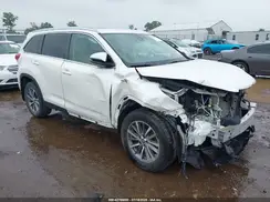 5TDJZRFH3KS588598 2019 TOYOTA HIGHLANDER