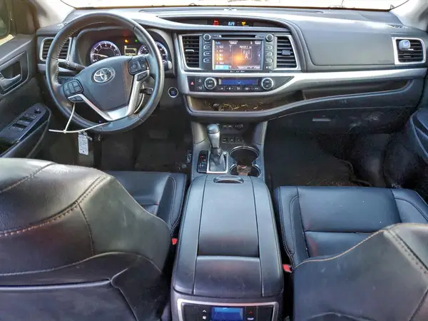 5TDJZRFH3KS596846 2019 TOYOTA HIGHLANDER - Image 8