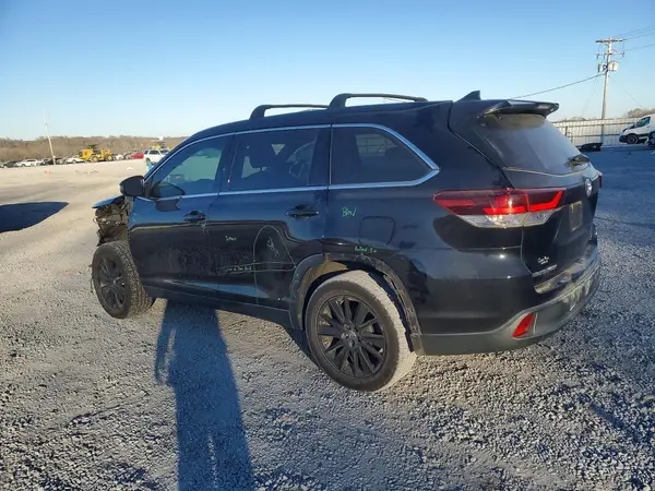5TDJZRFH3KS598905 2019 TOYOTA HIGHLANDER - Image 2