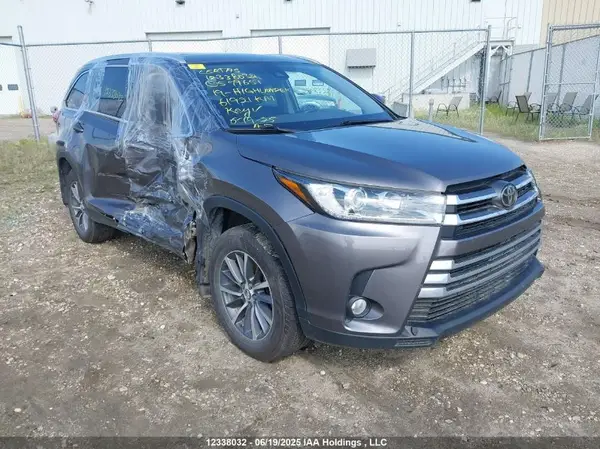 5TDJZRFH3KS599651 2019 TOYOTA HIGHLANDER - Image 1