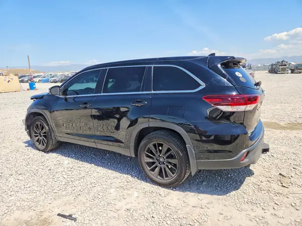 5TDJZRFH3KS600281 2019 TOYOTA HIGHLANDER - Image 2