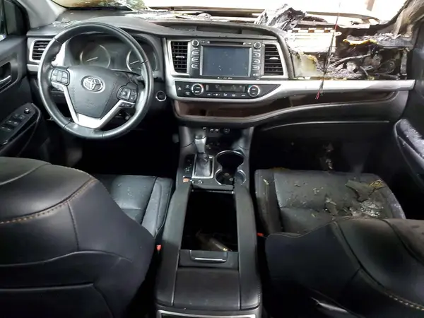 5TDJZRFH3KS612432 2019 TOYOTA HIGHLANDER - Image 8