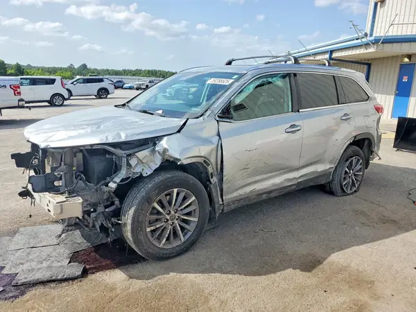 5TDJZRFH3KS613788 2019 TOYOTA HIGHLANDER - Image 1