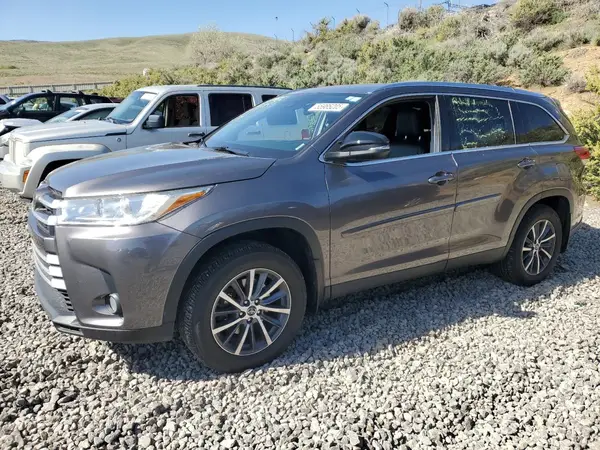 5TDJZRFH3KS619932 2019 TOYOTA HIGHLANDER - Image 1