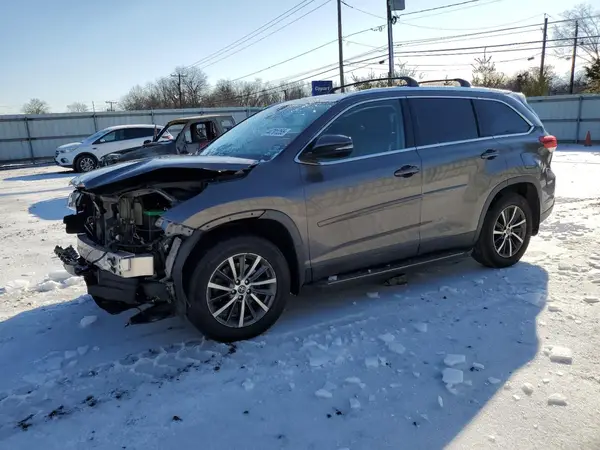 5TDJZRFH3KS622863 2019 TOYOTA HIGHLANDER - Image 1