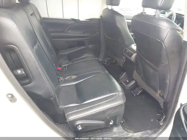 5TDJZRFH3KS624189 2019 TOYOTA HIGHLANDER - Image 8
