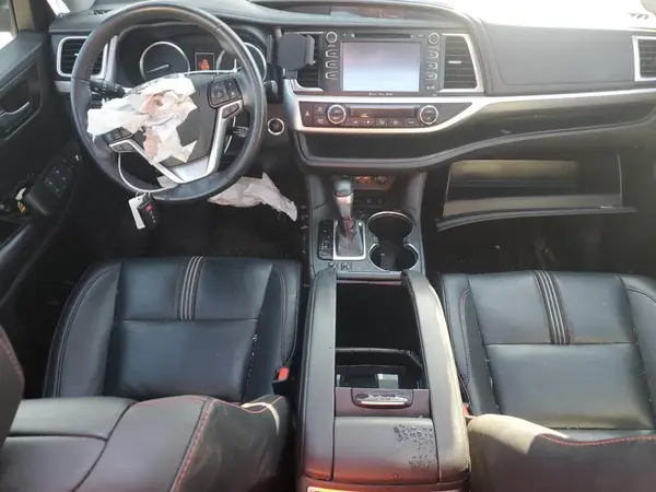 5TDJZRFH3KS629408 2019 TOYOTA HIGHLANDER - Image 8