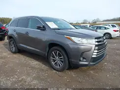 5TDJZRFH3KS705063 2019 TOYOTA HIGHLANDER