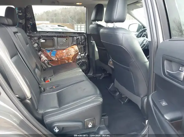 5TDJZRFH3KS705063 2019 TOYOTA HIGHLANDER - Image 8