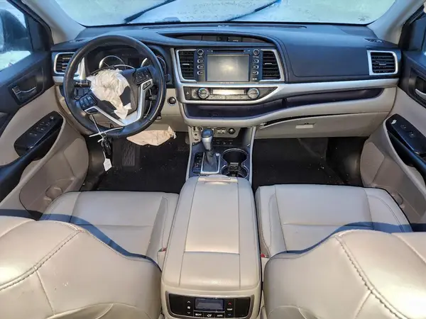 5TDJZRFH3KS722400 2019 TOYOTA HIGHLANDER - Image 8