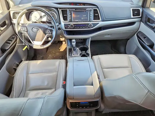 5TDJZRFH3KS725765 2019 TOYOTA HIGHLANDER - Image 8