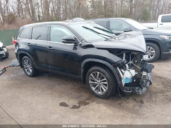 5TDJZRFH3KS732604 2019 TOYOTA HIGHLANDER - Image 1