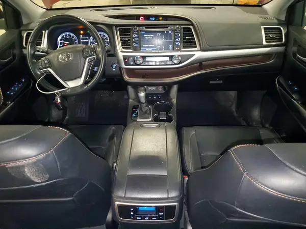 5TDJZRFH3KS737320 2019 TOYOTA HIGHLANDER - Image 8