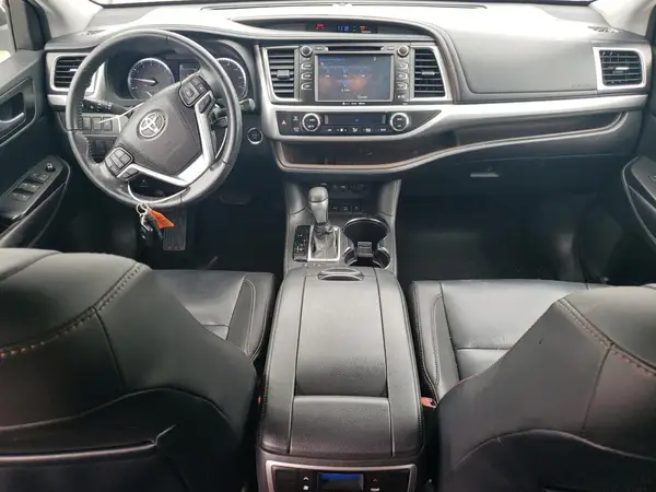 5TDJZRFH3KS916229 2019 TOYOTA HIGHLANDER - Image 8