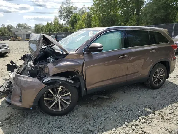 5TDJZRFH3KS950719 2019 TOYOTA HIGHLANDER - Image 1